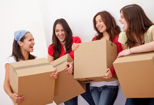 User adjusting privacy preferences for a removal company website