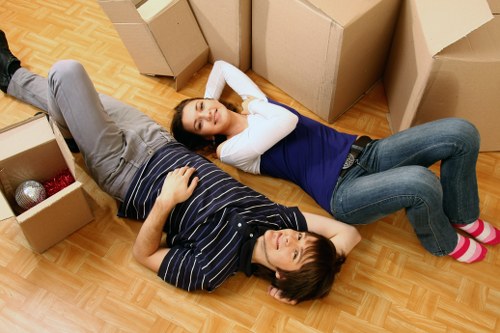 Small business delivery support with a man with van in London